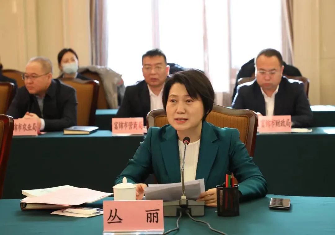 產(chǎn)業(yè)聯(lián)動促發(fā)展 合作共贏創(chuàng)未來 | 佳木斯市政府、富錦市政府與花花牛乳業(yè)集團(tuán)正式簽署戰(zhàn)略合作協(xié)議